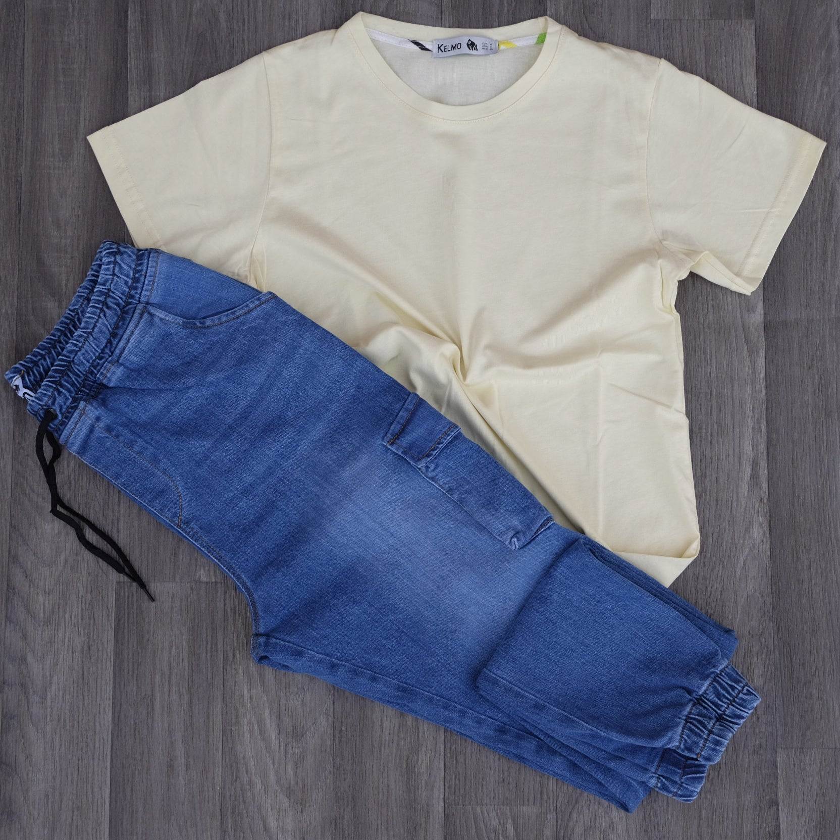 Ensemble T-shirt Jaune Pâle et Jean Cargo Délavé Bleu