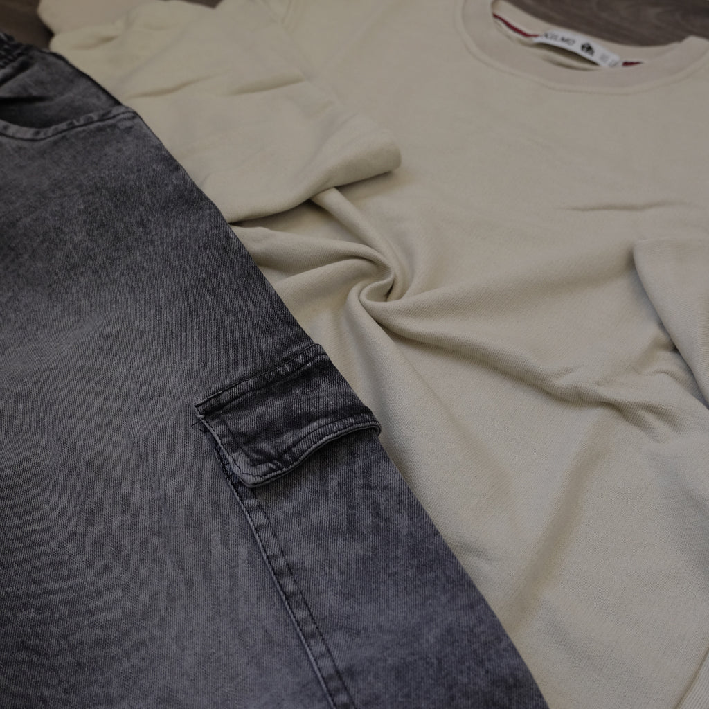 Ensemble Cargo Jeans Délavé Gris Straight + Sweat Beige