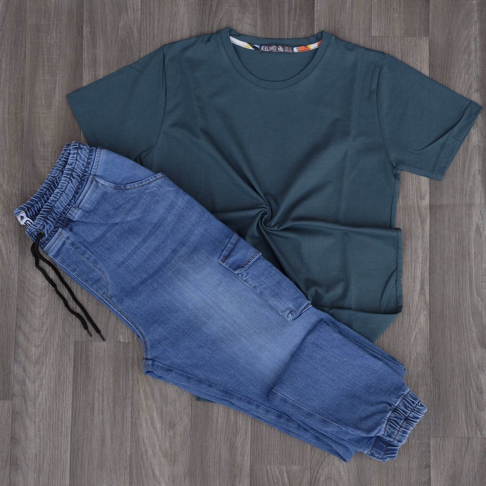 Ensemble T-shirt Vert Foncé et Jean Cargo Délavé Bleu