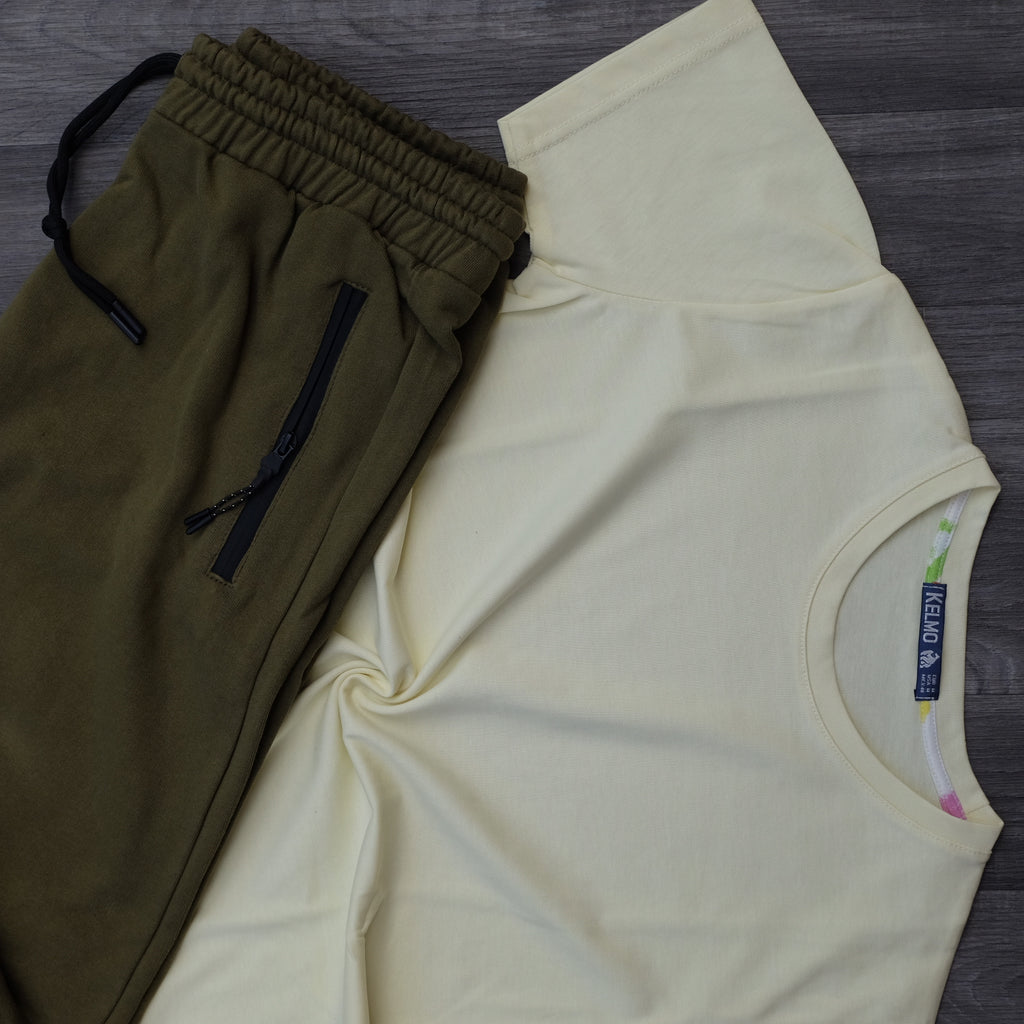 Ensemble T-Shirt Jaune et Short Kaki
