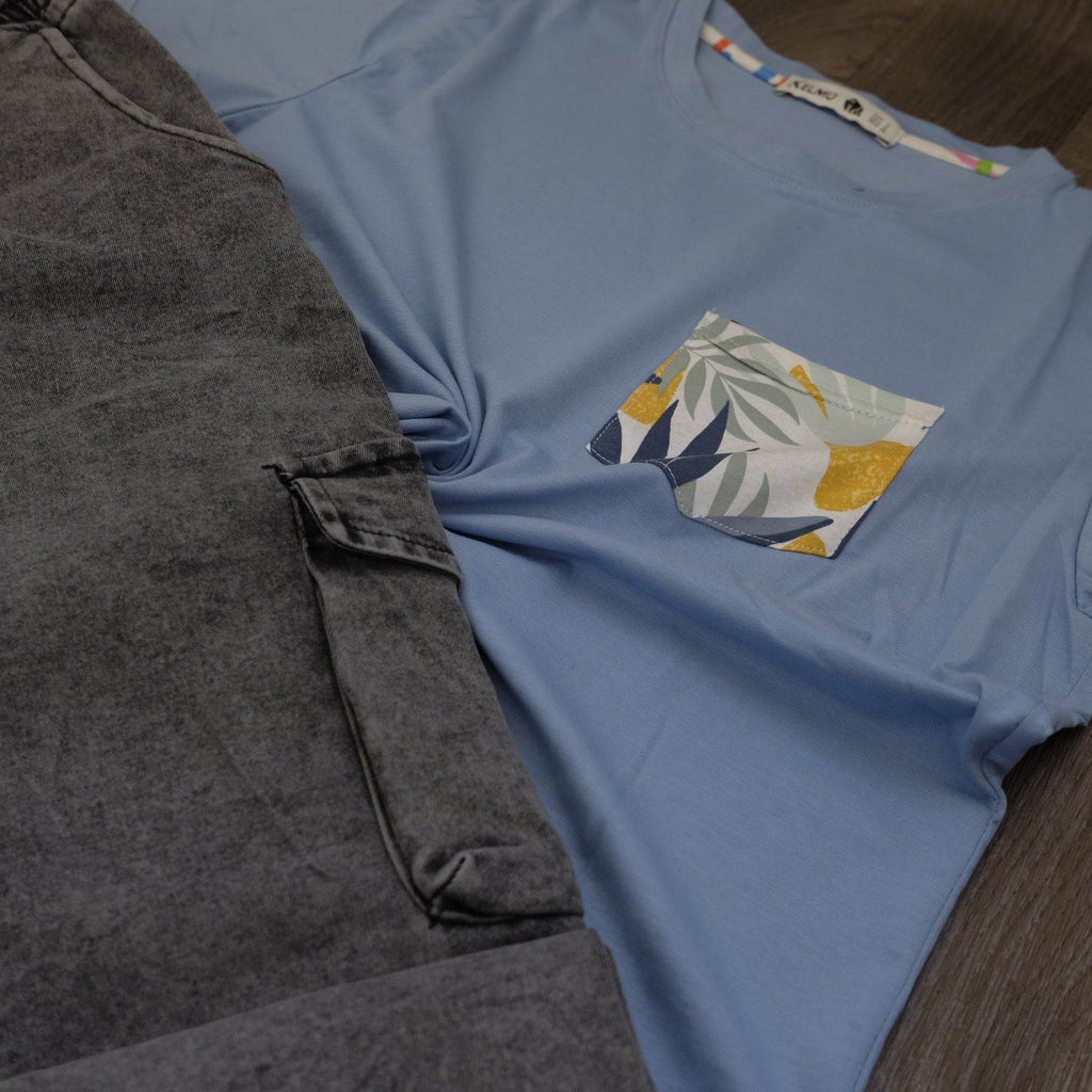 Ensemble T-shirt Bleu Ciel Hawaï et Jean Gris Délavé