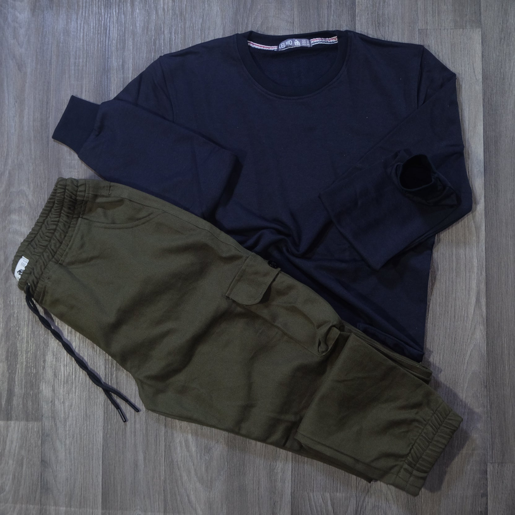 Ensemble Cargo Para Kaki et Sweat Bleu