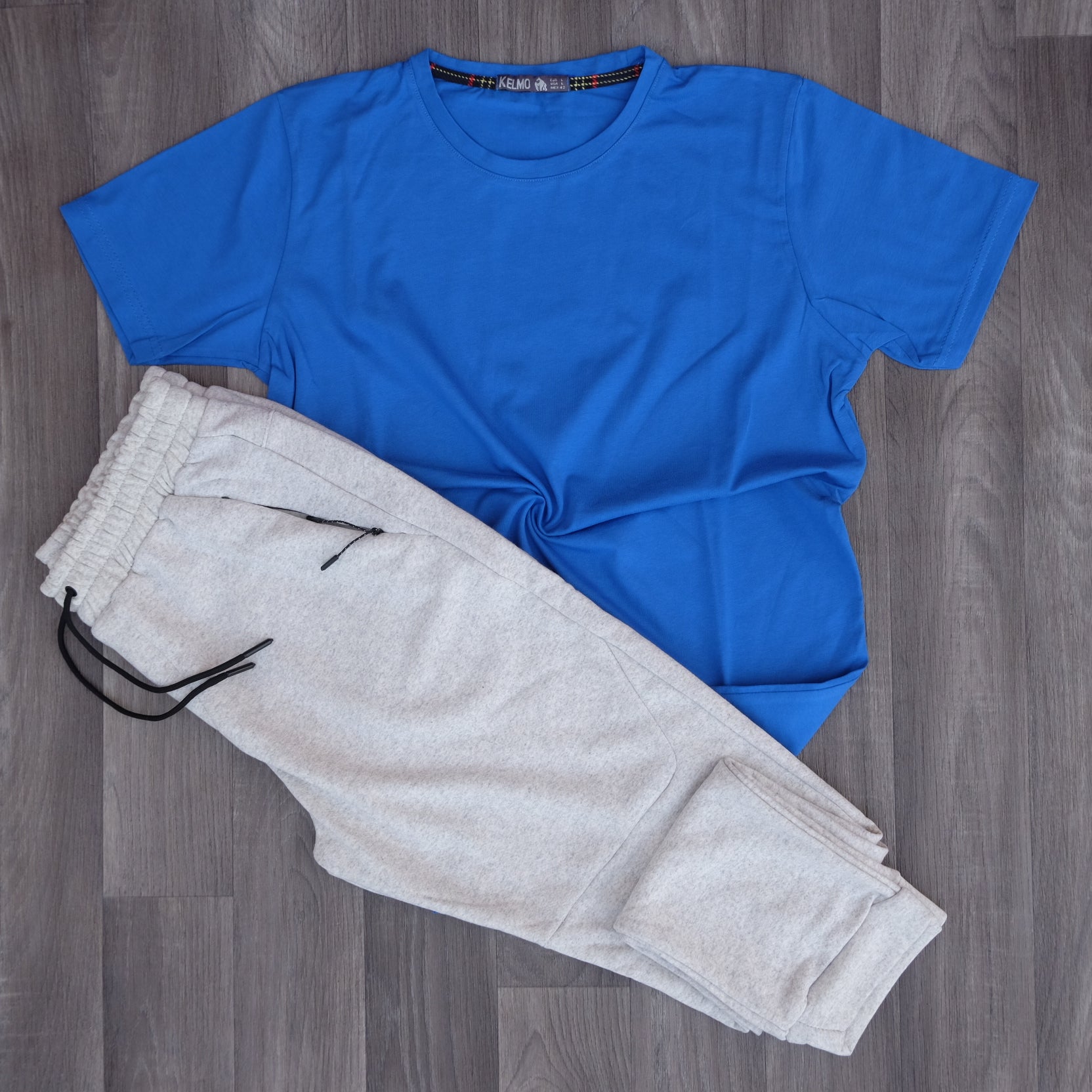 Ensemble T-shirt Bleu Roi et Jogging Gris Chiné Clair