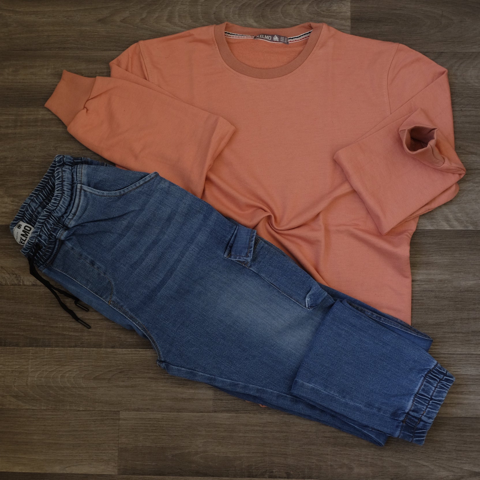 Ensemble Cargo Jeans Délavé Bleu + Sweat Mortadelle