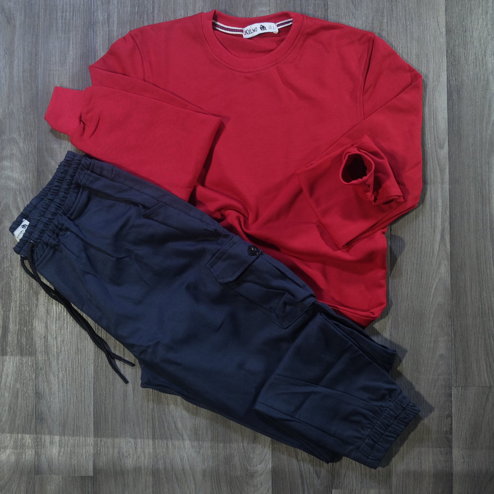 Ensemble Cargo Para Bleu et Sweat Rouge