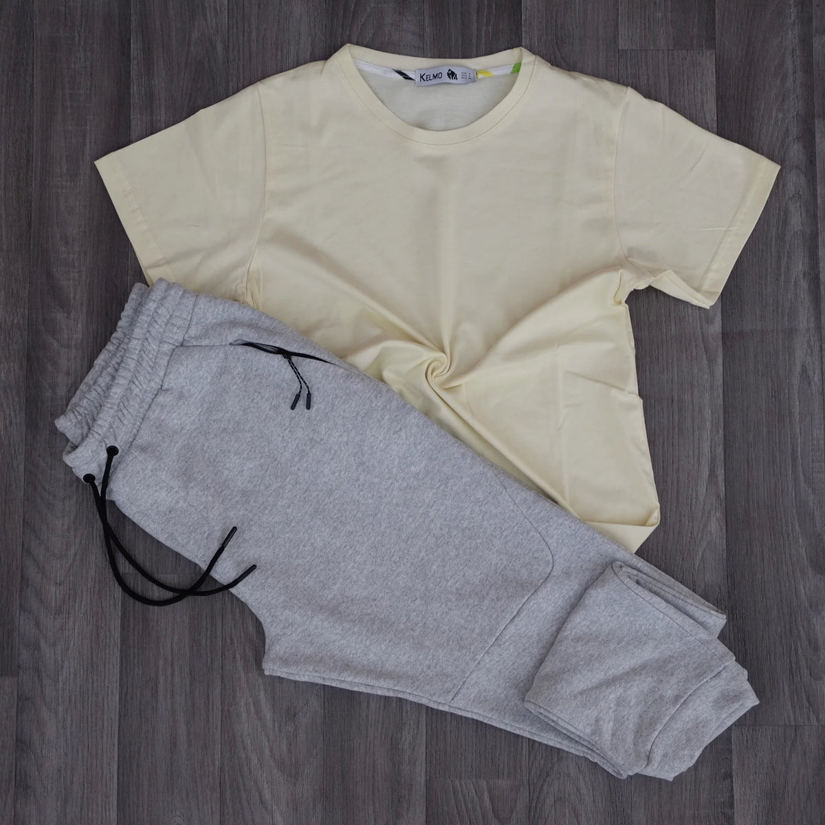 Ensemble T-shirt Jaune Pale + Jogging Gris Chine