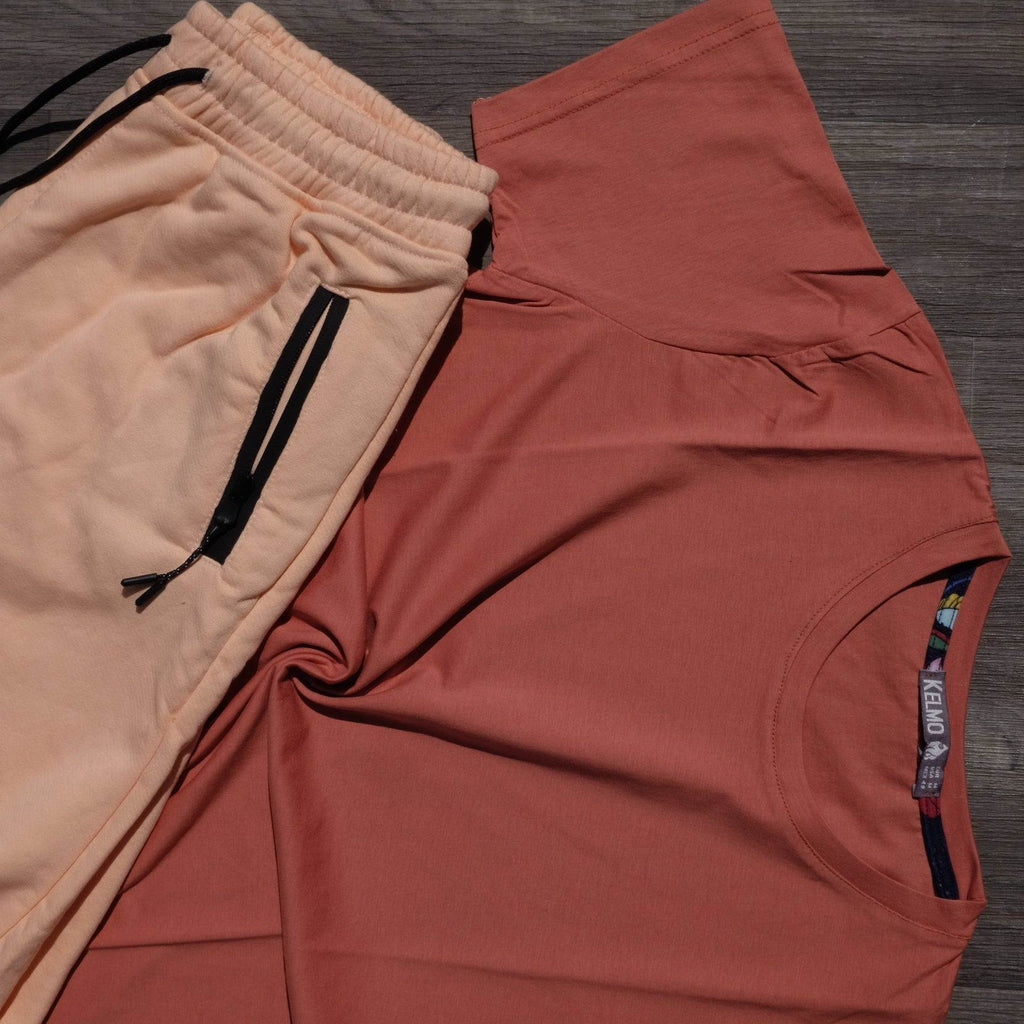 Ensemble T-Shirt Orange Froncé et Short Rose Foncé