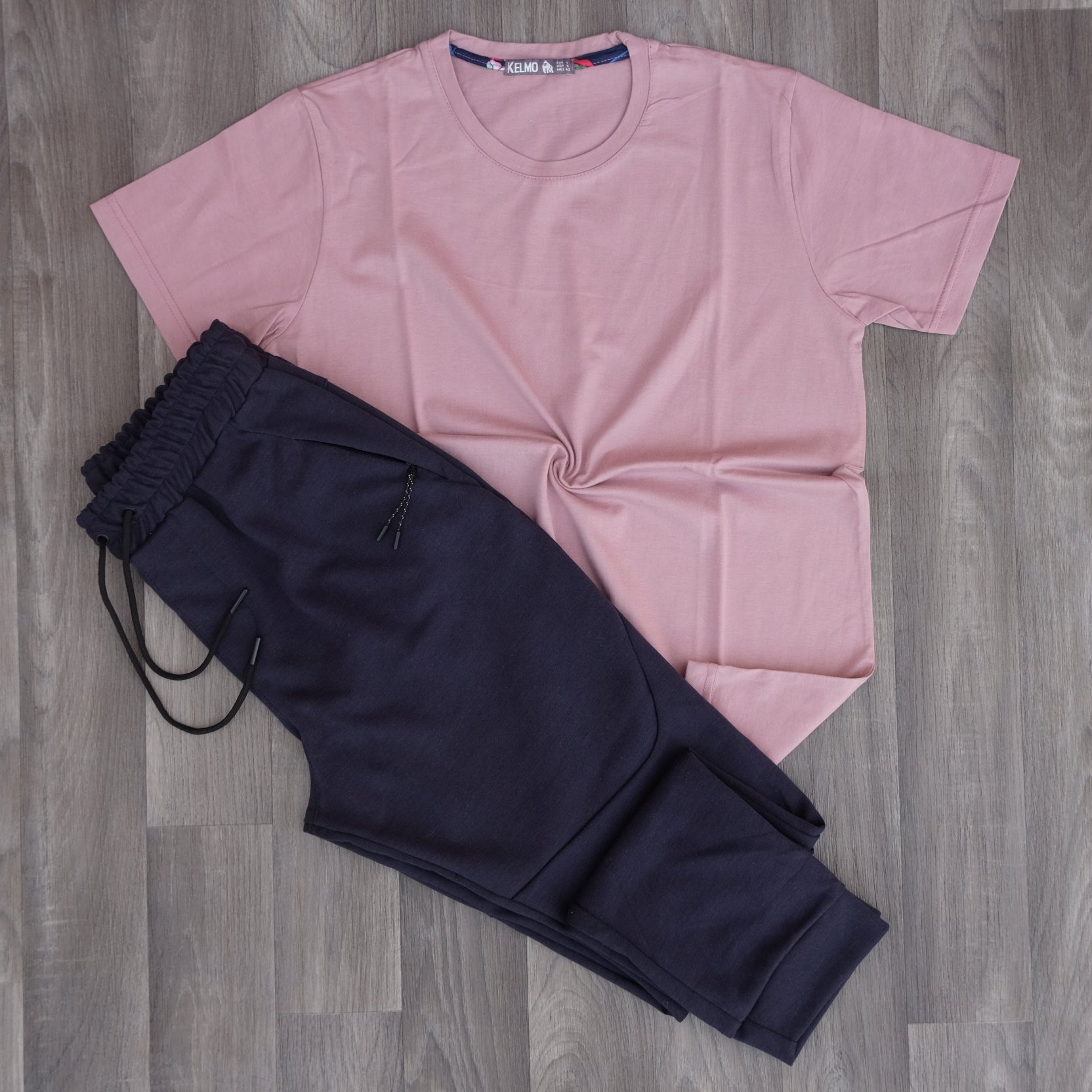 Ensemble T-shirt Mortadelle et Jogging Bleu Marine