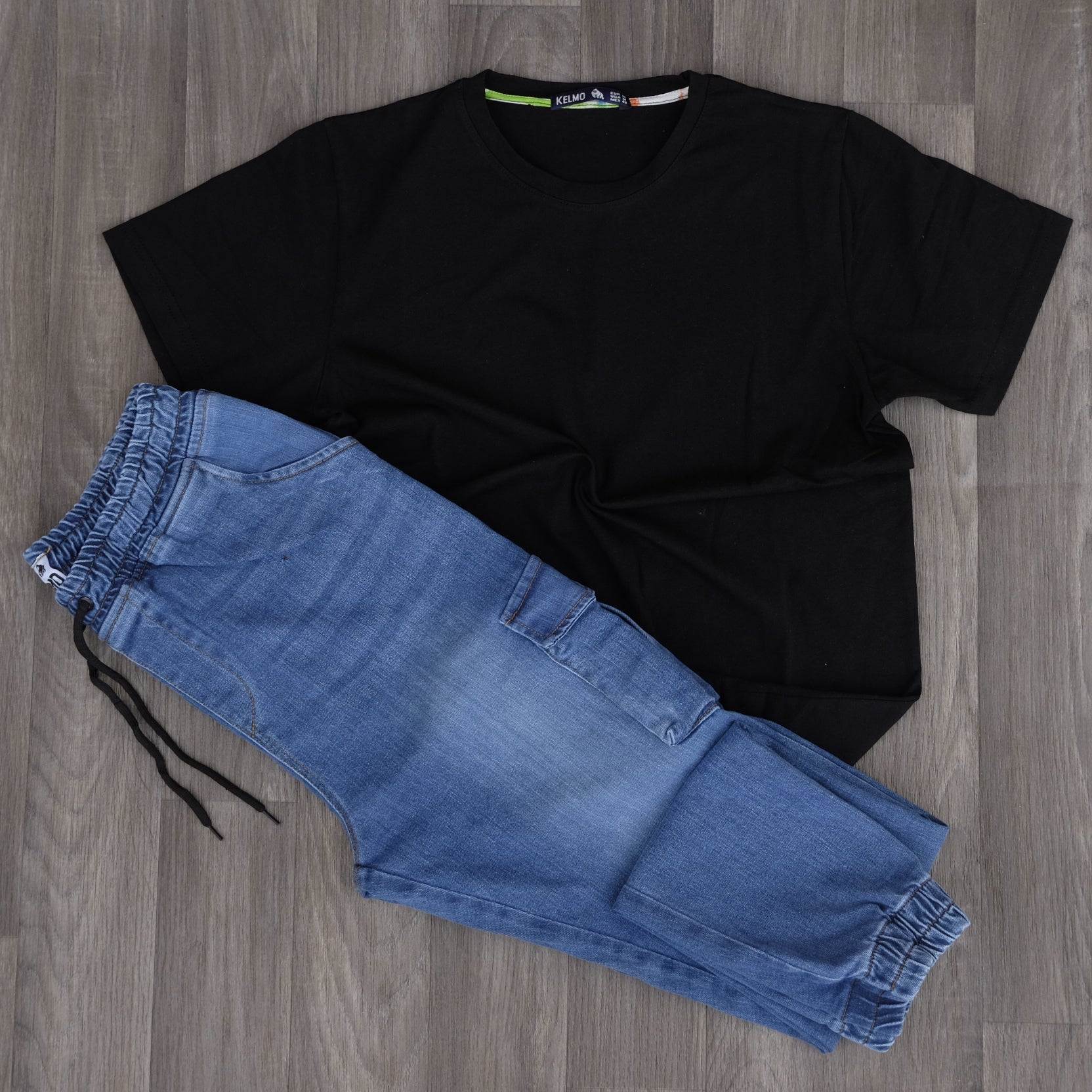 Ensemble T-shirt Noir et Jean Cargo Délavé Bleu