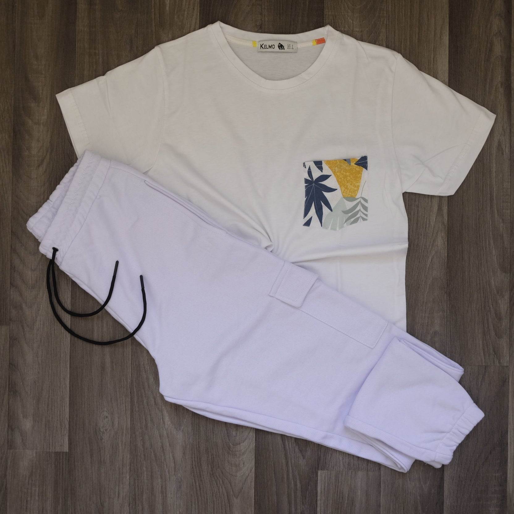 Ensemble T-shirt Blanc Hawaï et Jogging Cargo Blanc