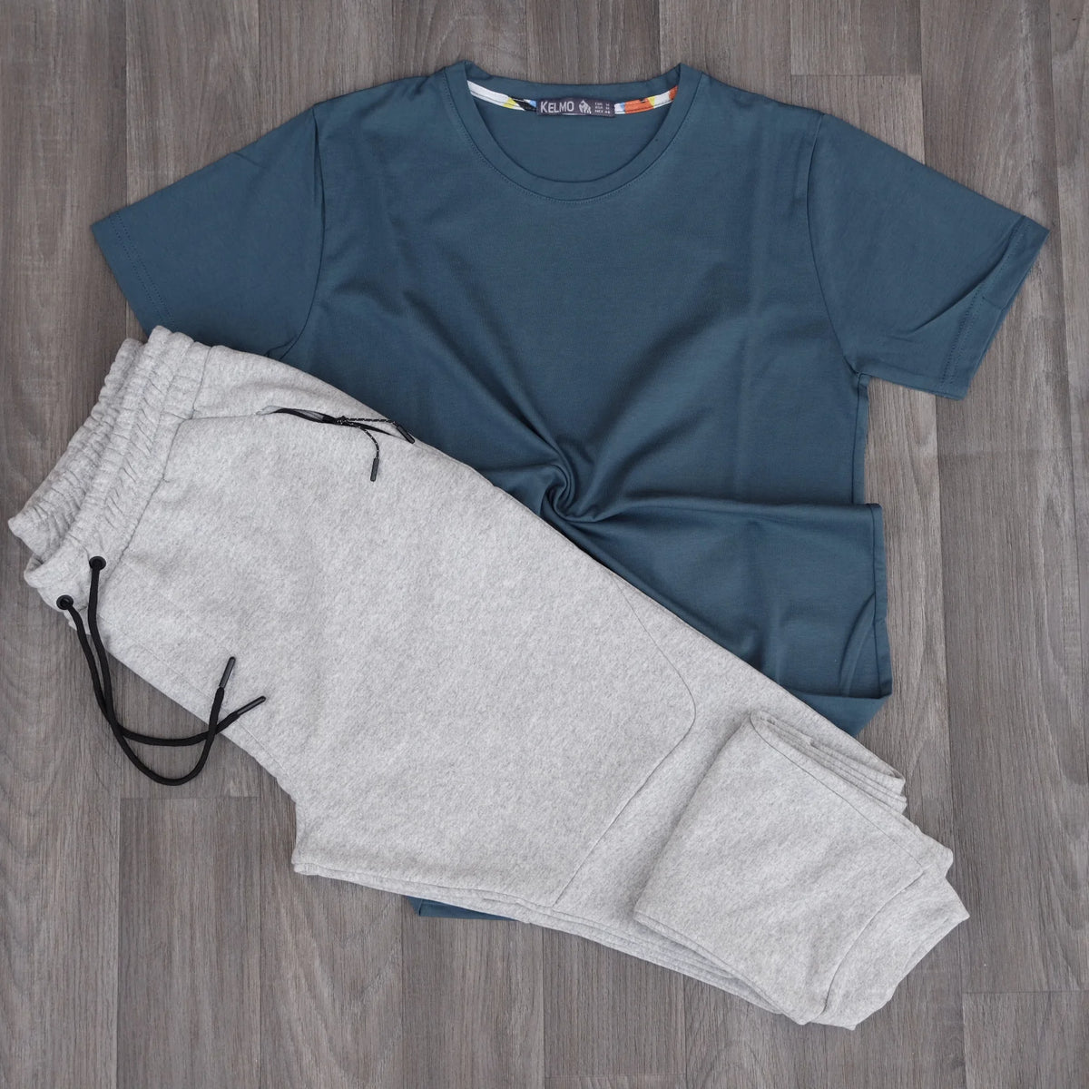Ensemble T-shirt Vert Bouteille + Jogging Gris Chine