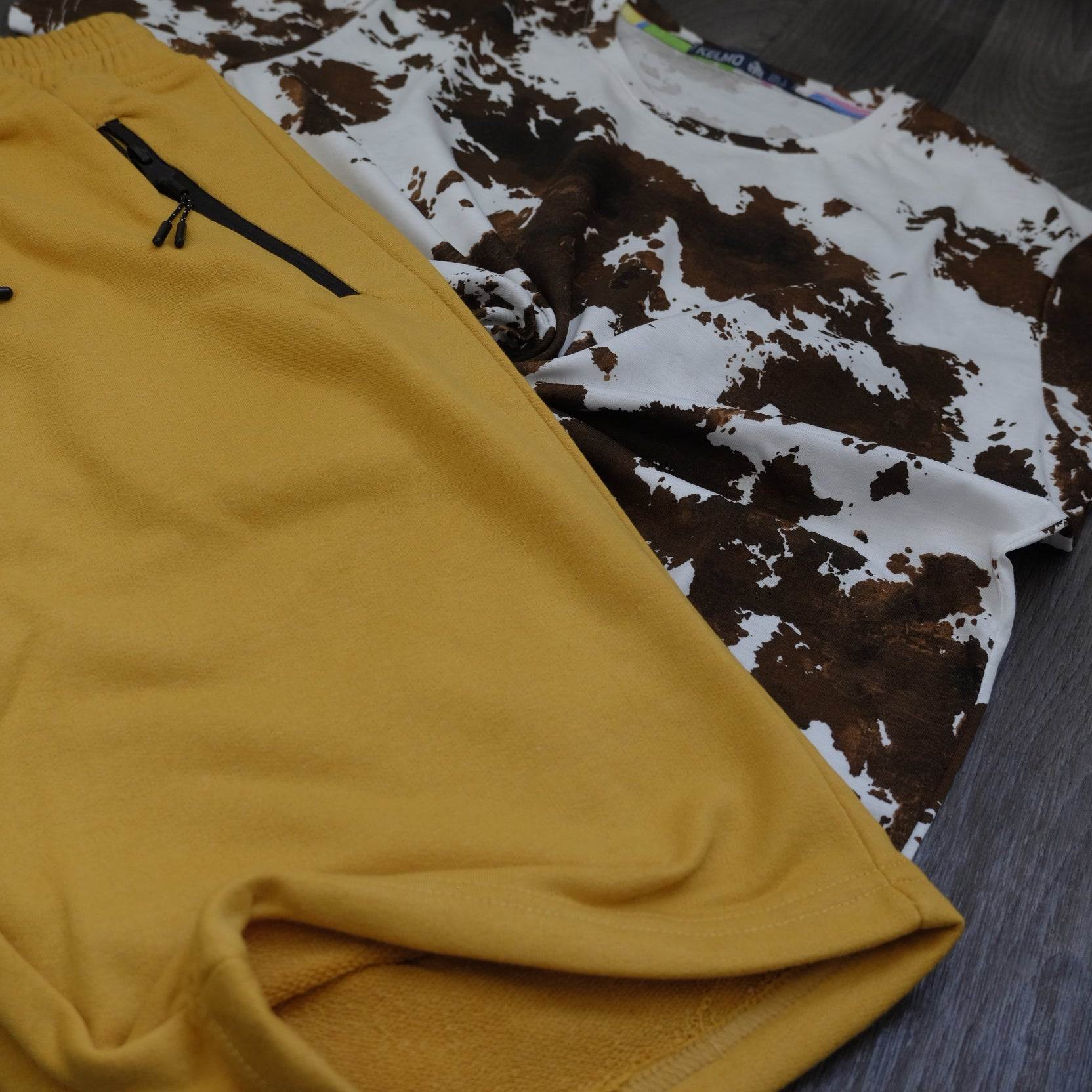 Ensemble T-shirt Cloud et Short Jaune