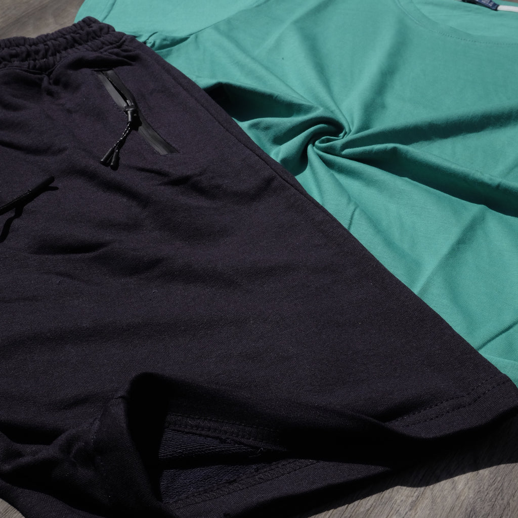 Ensemble T-Shirt Vert et Short Noir