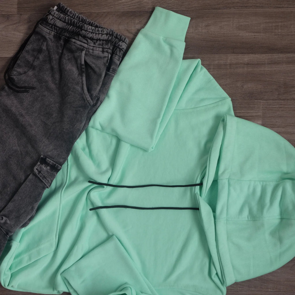 Ensemble Cargo Jeans Délavé Gris et Capuche Cotton Vert Nil