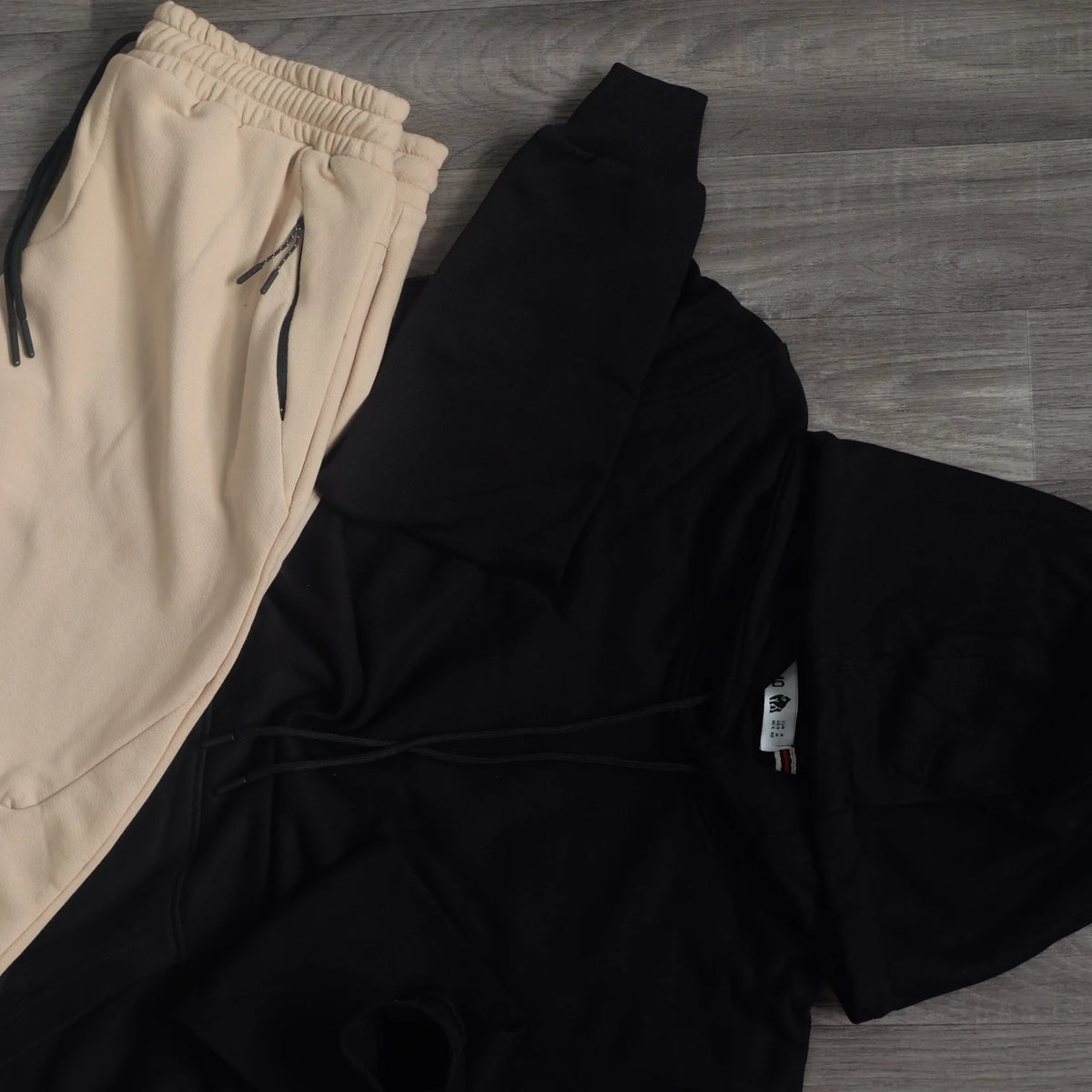 Ensemble Jogging Beige + Capuche Cotton Noir