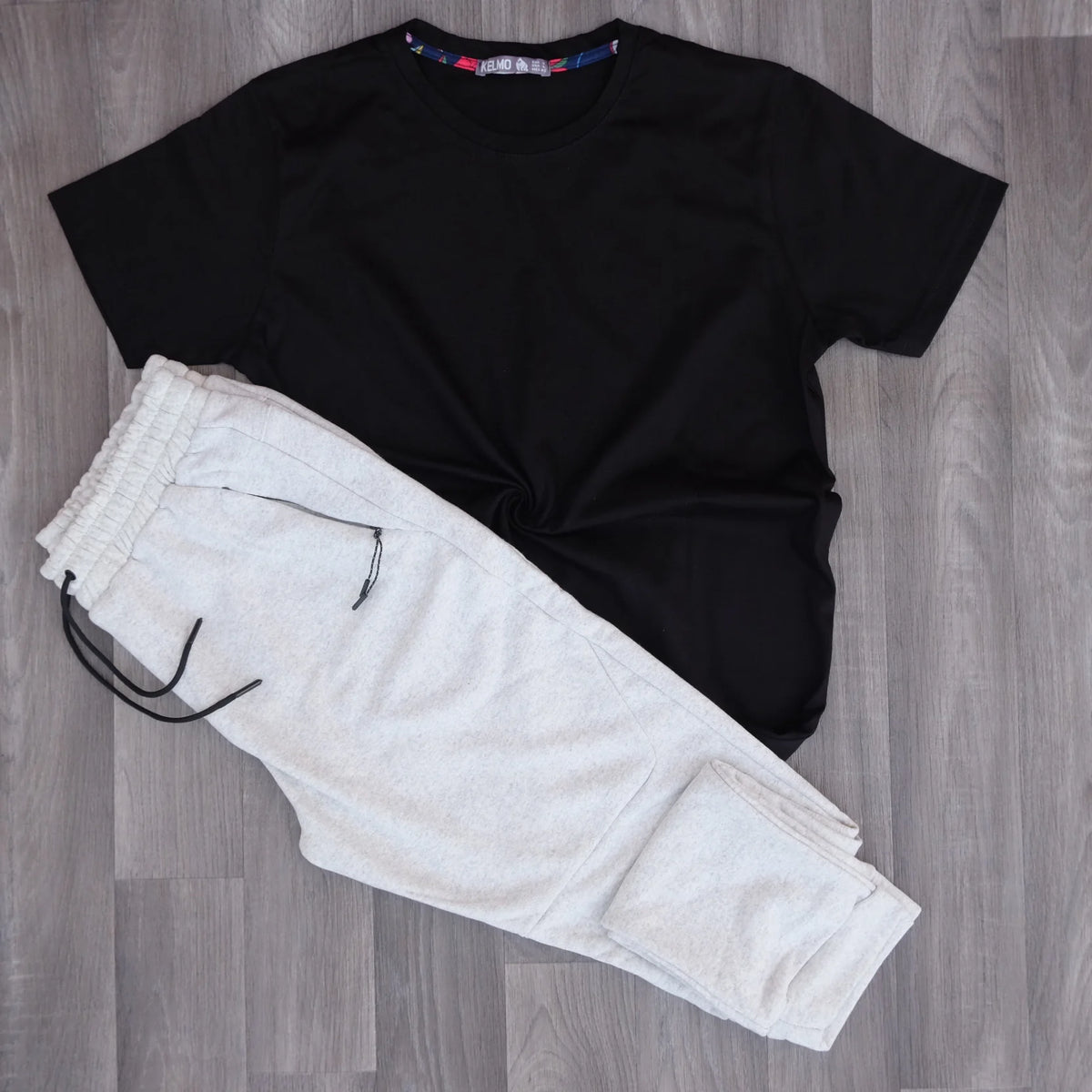 Ensemble T-shirt Noir + Jogging Gris Chiné Clair